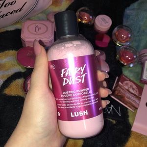 Lush Fairy Dust Dusting Powder